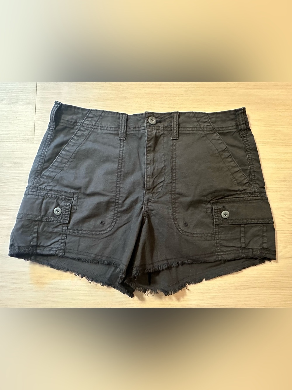 American Eagle Outfitters Black 90’s Boyfriend Cargo Shorts